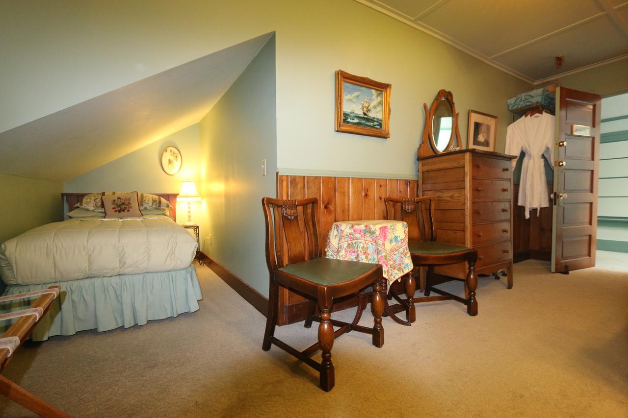Kangaroo House Bed & Breakfast Eastsound Экстерьер фото